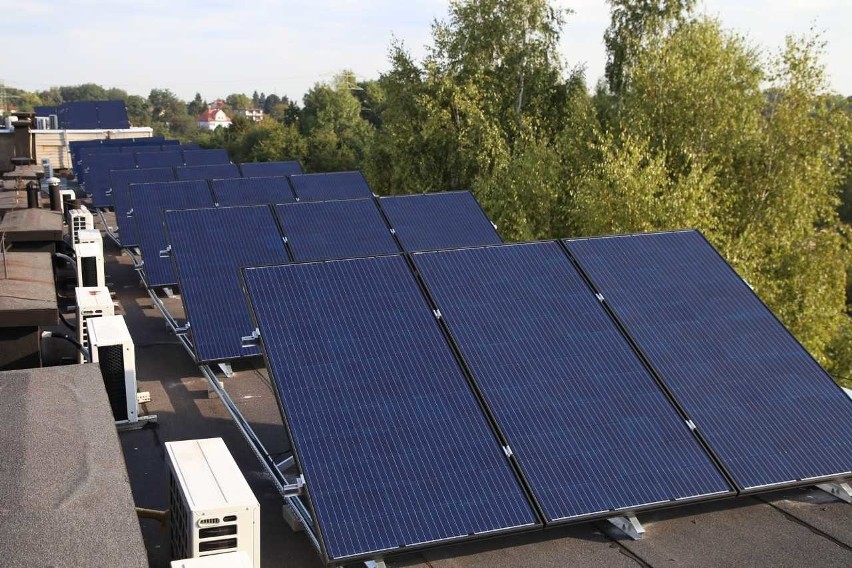 JSW: Elektrownia słoneczna na dachu. Koszty mniejsze o...