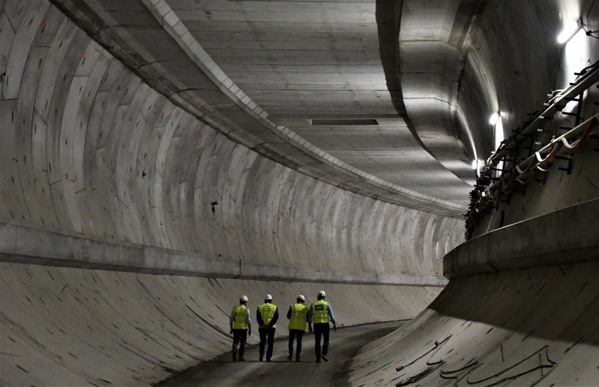 Jest praca w tunelu pod Świną. Dwa stanowiska do obsadzenia