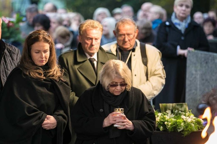 Na pogrzebie Andrzeja Wajdy była cała Polska [ZDJĘCIA, WIDEO]
