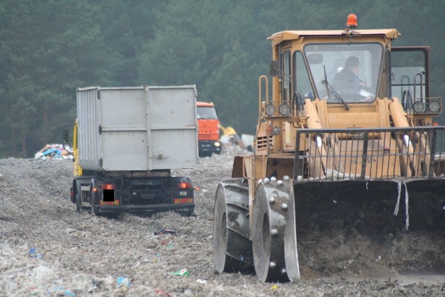 Gmina Świecie zablokowała usytuowanie w Kozłowie składowiska odpadów, opracowując plan zagospodarowania dla wyrobiska po cegielni. Ma być ono wykorzystane pod rolnictwo.