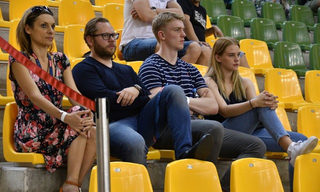 Haukur Thrastarson był na meczu PGE VIVE Kielce - Stal Mielec w towarzystwie swojej dziewczyny i menedżera.