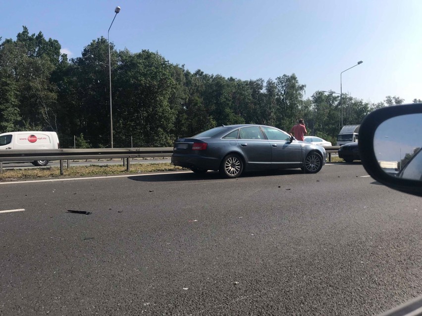 Karambol na A4 w Katowicach. Na autostradzie zderzyło się 7...