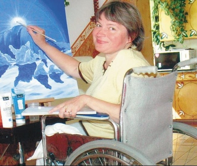 Teresa Pruska-Kołodziej jest niesprawna od urodzenia i porusza się wyłącznie na wózku inwalidzkim