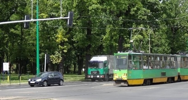 Więcej tramwajów i autobusów na mecz Lech-Wisła