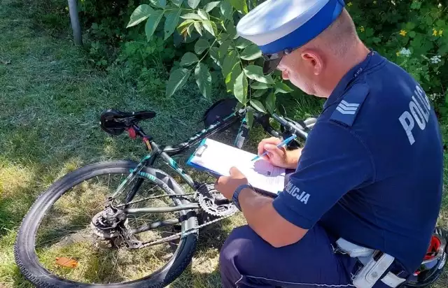 Chwila nieostrożności sprawiła, że na ul. Kilińskiego doszło do potrącenia rowerzysty. Sprawą zajęli się śremscy policjanci.