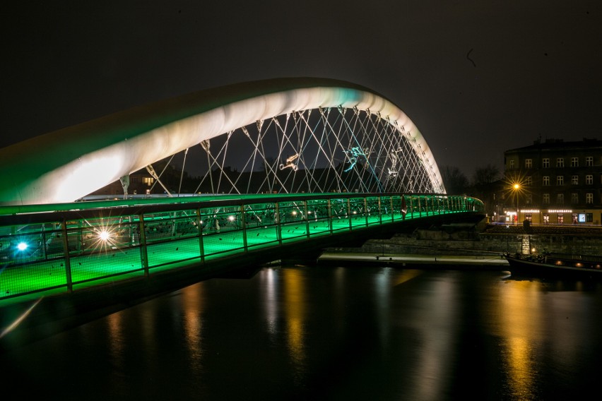 Dzień św. Patryka. Kraków zaświecił na zielono