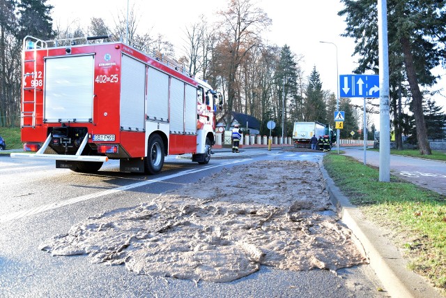 Pościekowy osad na ulicach Miastka