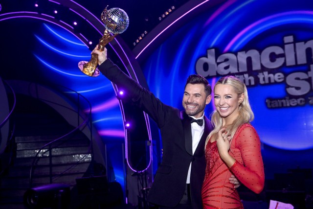 Ilona Krawczyńska wygrała "Dancing with the Stars" i podpadła swoim zachowaniem! Co wiemy o zwyciężczyni tanecznego programu. Jak zaczynała?