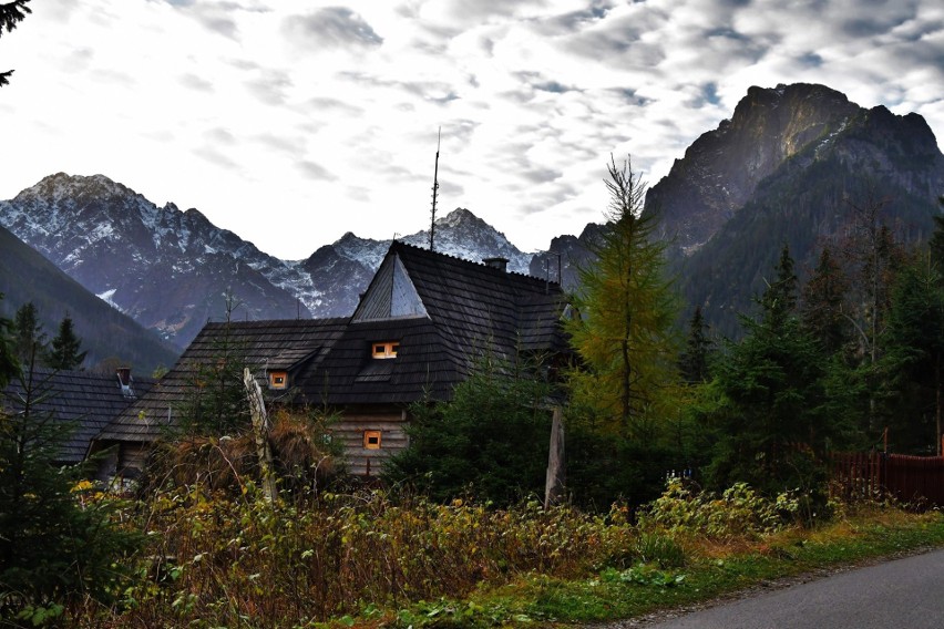 Morskie Oko i Tatry w listopadzie też wyglądają urzekająco