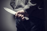 Awantura z nożem w domu pomocy społecznej w Ostrowcu. Ranni dwaj mężczyźni 
