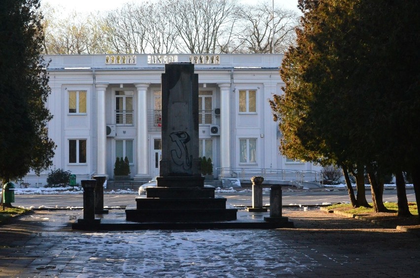 Pomnik radziecki zniknął z Mielca. Rosyjski MSZ wyraził zdecydowany sprzeciw 