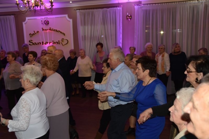 Wielki tłok na przeglądzie twórczości seniorów z gminy Biskupice [ZDJĘCIA]