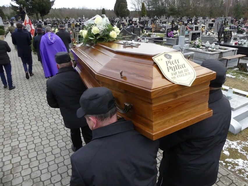 Pogrzeb Piotra Pytki w Kazanowie. Był znanym sportowcem i wielkim patriotą [ZDJĘCIA]