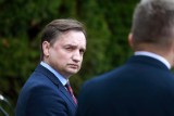 Tarcza antykryzysowa" dla dłużników? Minister Sprawiedliwości zapowiada ochronę i powołuje się na przykład gdańskiej mafii mieszkaniowej