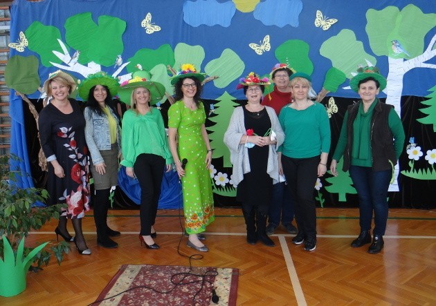 Dzień wiosny w Szkole Podstawowej w Koniemłotach. Był taneczny, wierszykowy, a przede wszystkim ekologiczny (ZDJĘCIA)