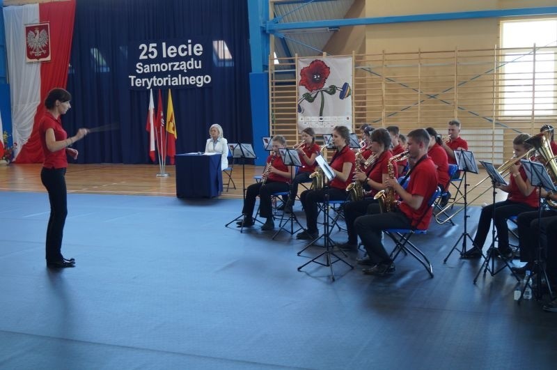 Imprezę poprowadziła Bożena Pawłowska, dyrektor Miejskiego...