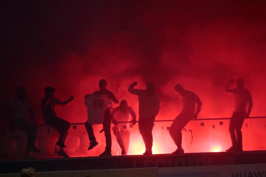 Kibice na meczu Legia Warszawa - Cracovia. Znajdź się na zdjęciach! [Dużo zdjęć]