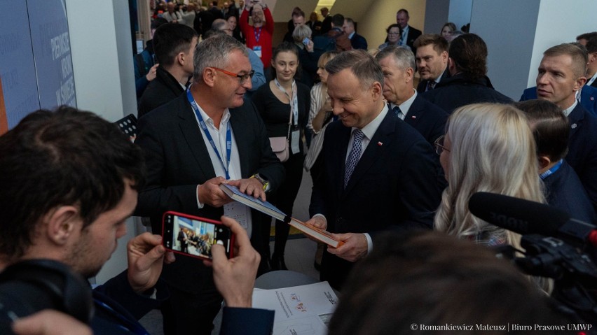 Kongres 590 w Rzeszowie. Prezydent Andrzej Duda spotkał się z laureatami nagród gospodarczych [ZDJĘCIA, WIDEO]