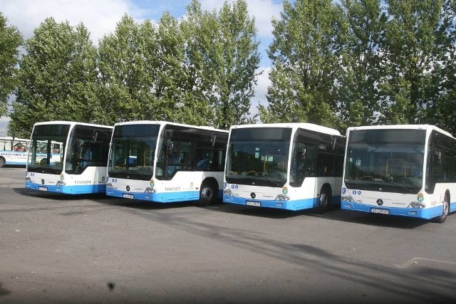 Rybnik: Za przejazd autobusem zapłać kartą bankomatową albo telefonem!