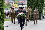 Gorlice. Kwiaty pod pomnikiem w rocznice zakończenia wojny ZDJĘCIA