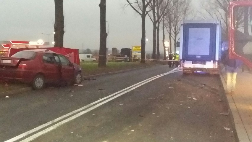 O godz. 15.00 na drodze krajowej nr 43 kierowca fiata albei...