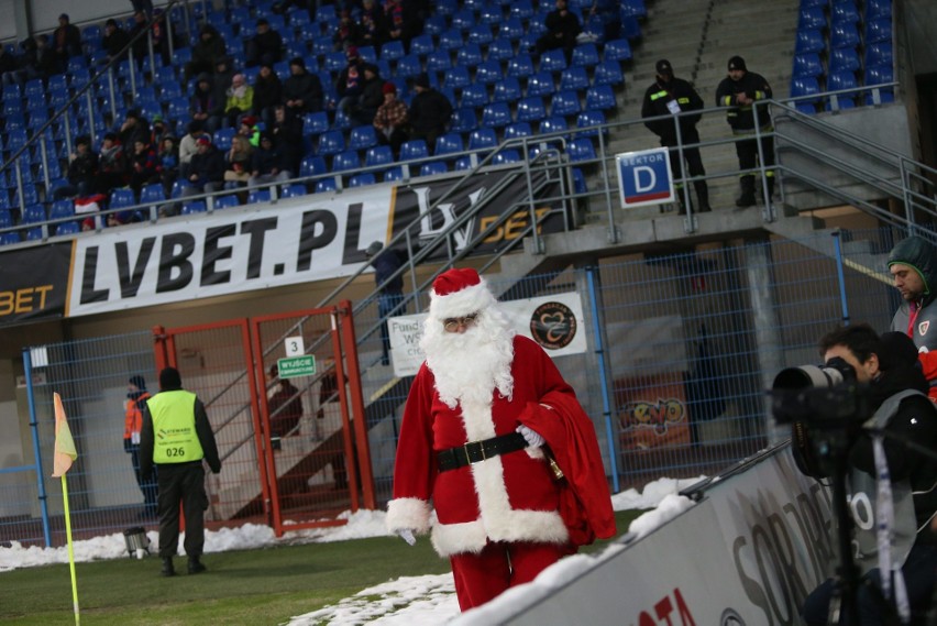 Piast Gliwice - Lech Poznań ZDJĘCIA KIBICÓW