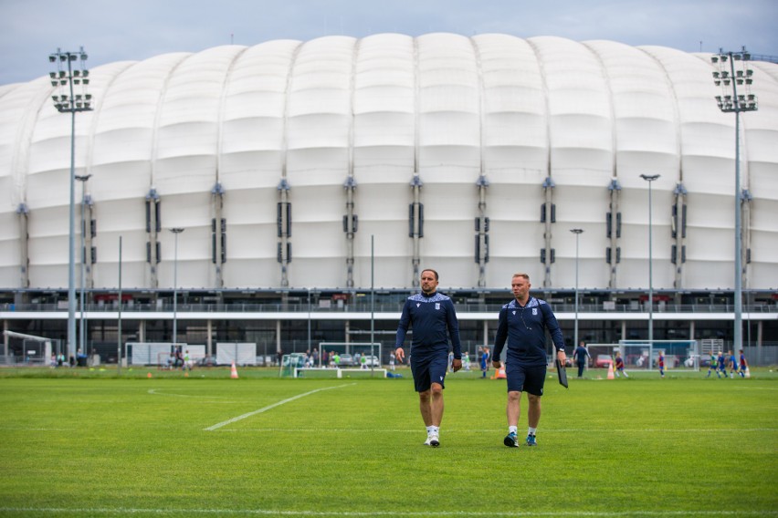 Lech Poznań: Dariusz Żuraw ma nowych asystentów. Jedno nazwisko to duże zaskoczenie