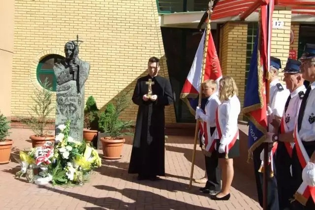 Patronat duchowy nad świętem objął proboszcz Parafii p.w. Św. Andrzeja Apostoła w Wyszkach.