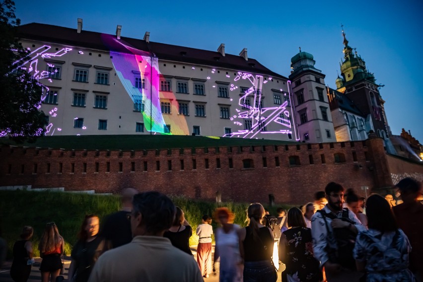 Kraków. Laserowy pokaz z okazji 500-lecia dzwonu Zygmunt pod...