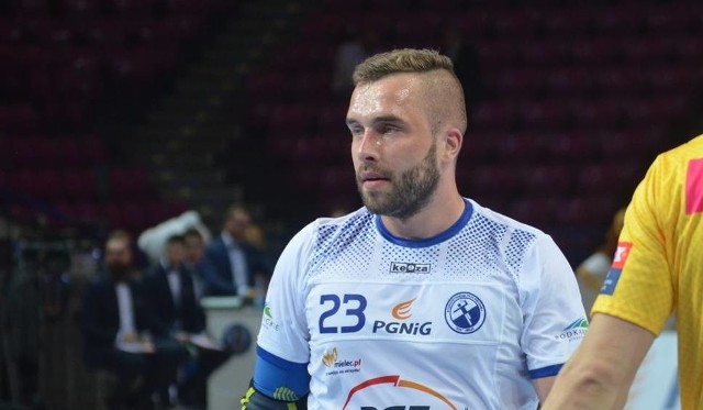 Damian Krzysztofik to wychowanek Stali Mielec. Obecny sezon jest jego drugim w barwach Chrobrego.