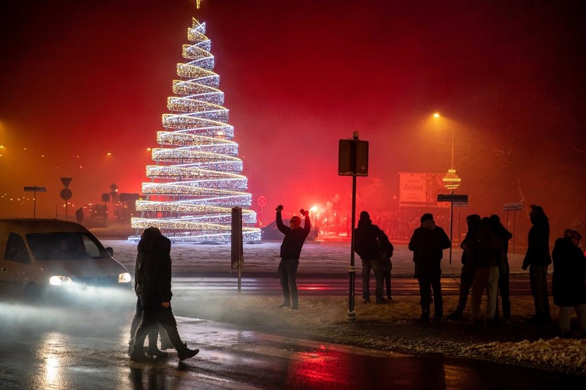 Wielkie Racowisko Jagiellonii rozpoczęło się na rondzie im....