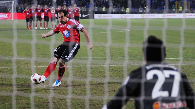 [nowe zdjęcia] Lech Poznań - Legia Warszawa. Mecz i demolka