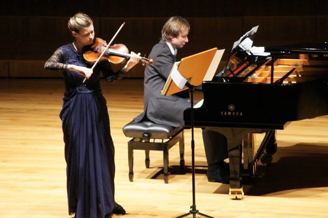 W koncercie karnawałowym na nowym fortepianie zagra znakomity pianista, Michał Drewnowski, który grał niedawno w sali Zespołu Szkół Muzycznych.