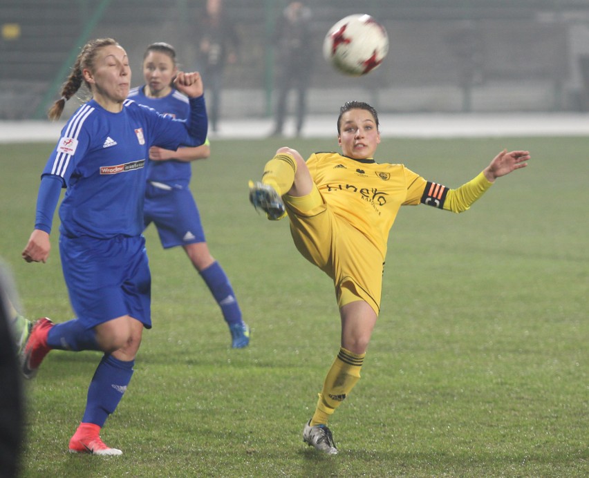 Piłkarki GKS-u Katowice pożegnały się z Pucharem Polski