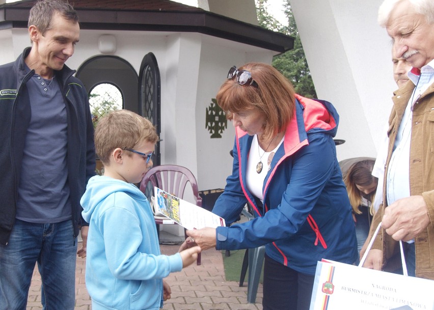 Odkryj Beskid Wyspowy. 53 złote rysie na Miejskiej Górze. W niedzielę szczyt zdobyło ponad 700 turystów