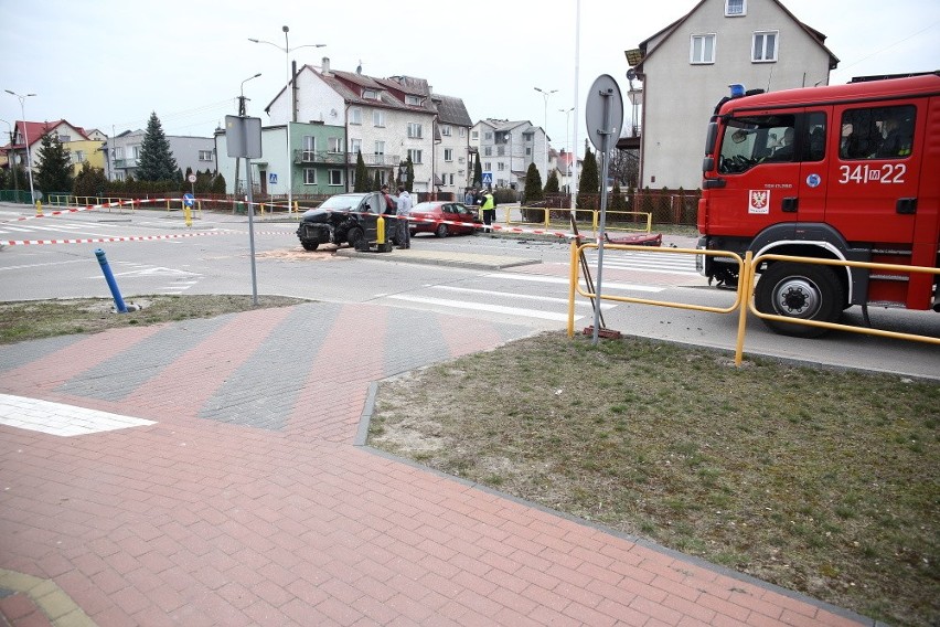 Kolejny wypadek na skrzyżowaniu ulic Korczaka i Poznańskiej (ZDJĘCIA, WIDEO)