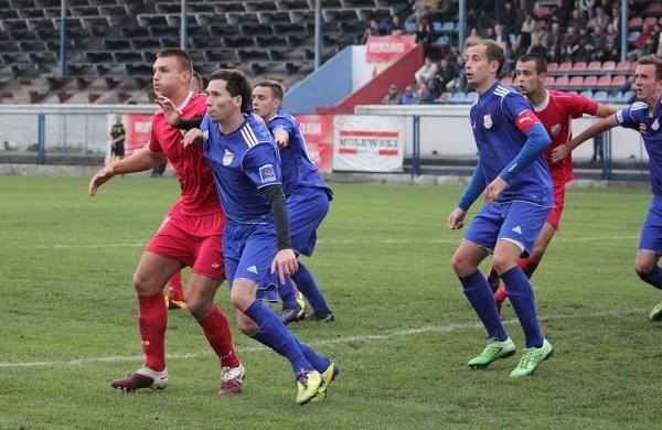 Jesienią Włocłavia (na czerwono) zremisowała z Polonią Leszno 0:0, a le w rewanżu rywale byli lepsi