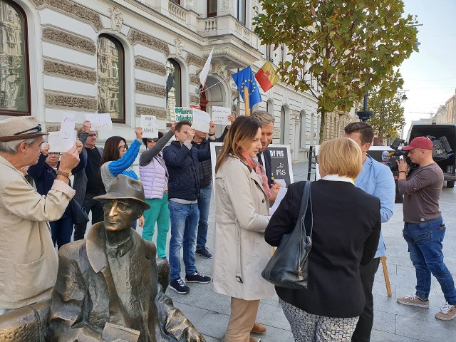 Czy wojewoda Rau wygasi mandat prezydent Zdanowskiej? "Pisowski zamach stanu" demonstracja na Piotrkowskiej