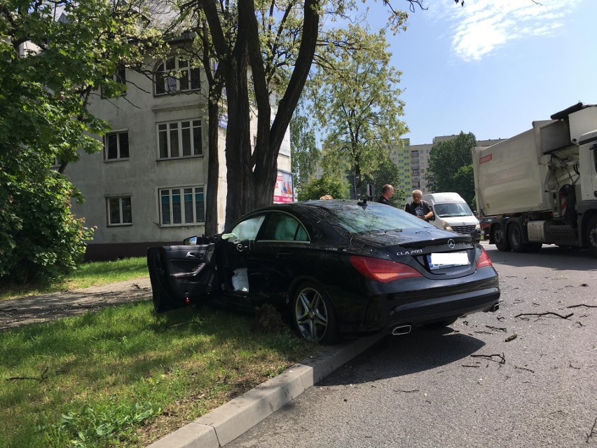 Wypadek na Baczyńskiego w Sosnowcu: zderzyły się dwa...