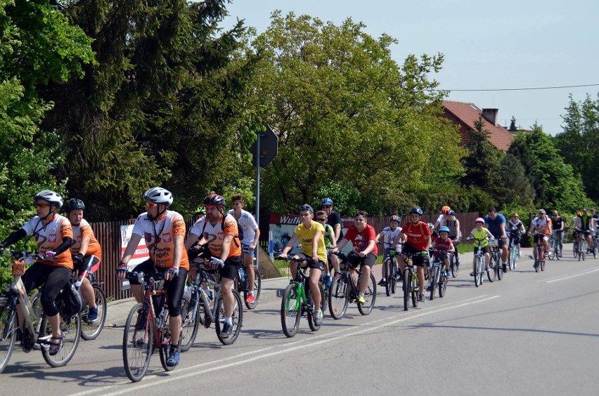 Chrzanów. 180 rowerzystów wzięło udział w II Rajdzie z Okazji Dnia Matki [ZDJĘCIA]