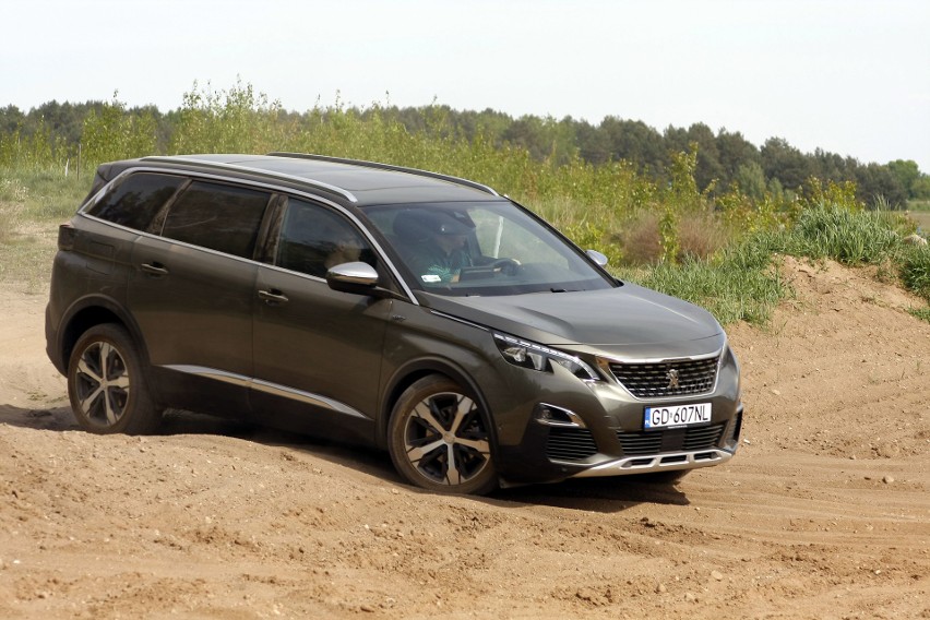 Peugeot 5008...