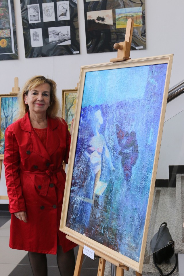 Nauczycielka Ludmiła Małgorzata Sobolewska pisze i maluje.