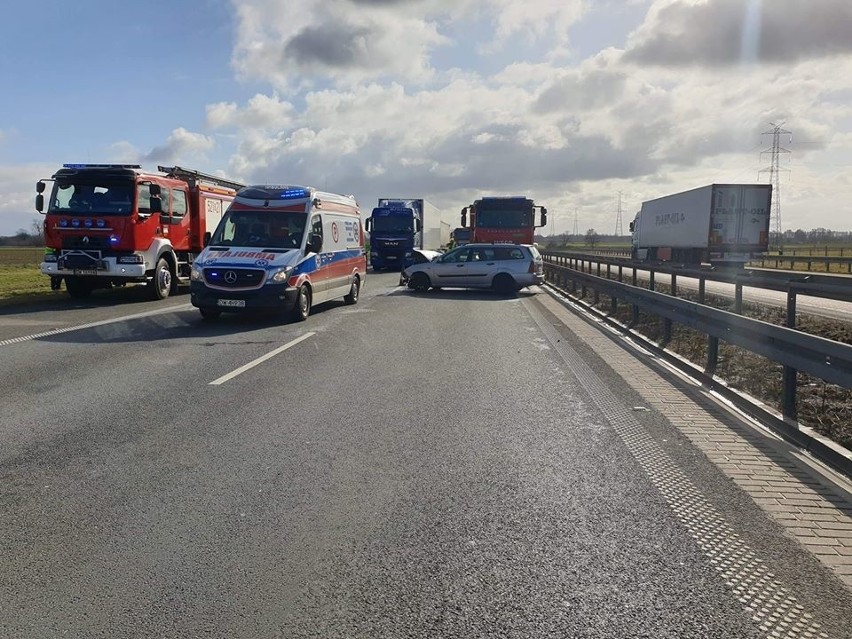 Wypadek na autostradzie A4. Przewróciła się ciężarówka, droga w stronę Wrocławia zablokowana