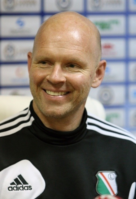 Trener Henning Berg może z nadzieją wyczekiwać rewanżu w Warszawie.