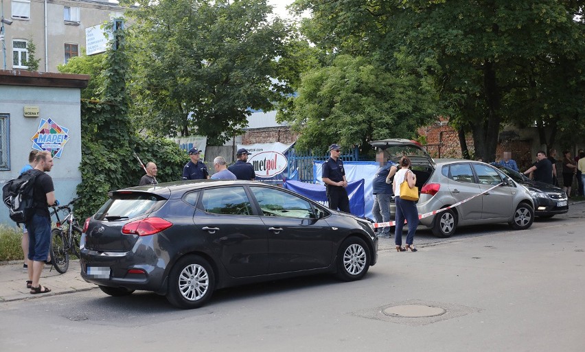 Zabójstwo w centrum Łodzi. Sprawca wbił mężczyźnie nóż w szyję