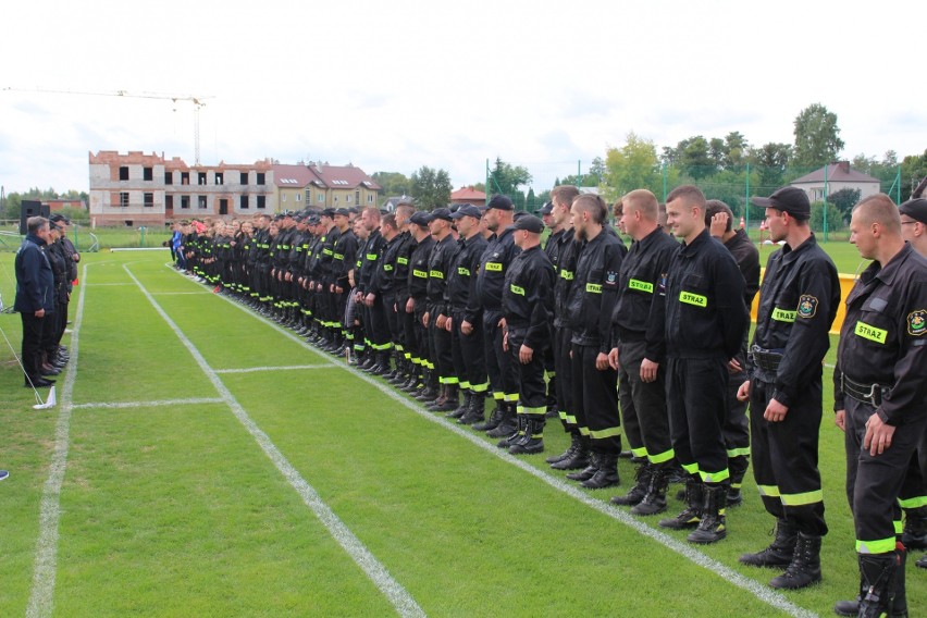 Strażacy z gminy Gorzyce rywalizowali na Gminnych Zawodach Sportowo-Pożarniczych w Trześni. Kto wygrał w poszczególnych kategoriach?