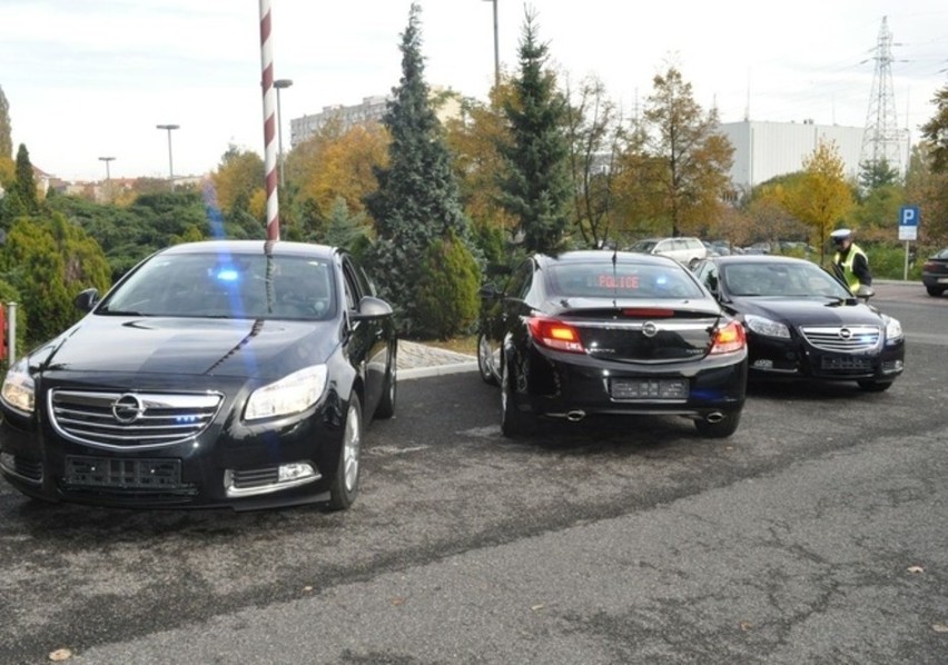 Samochody policji Opel Insignia