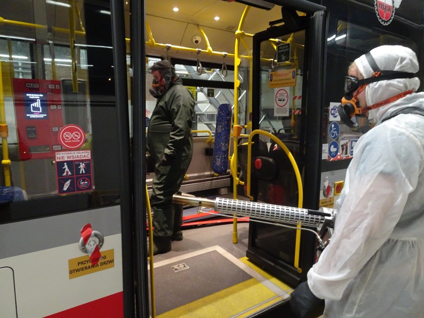 Częstochowa: MPK rozpoczęło dodatkową dezynfekcję wnętrza autobusów i tramwajów