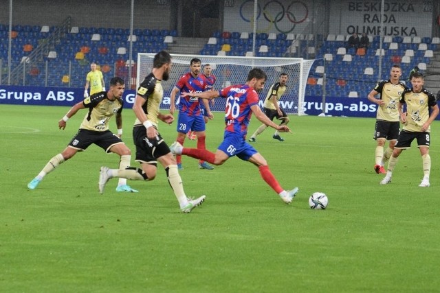 Na stadionie w Bielsku-Białej Raków Częstochowa grał w poprzedniej rundzie w rosyjskim Rubinem Kazań. Teraz pora na KAA Gent z Belgii.