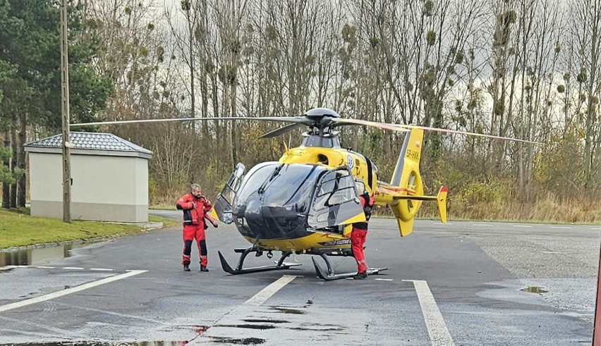 Mężczyzna został przetransportowany do szpitala w Opolu...